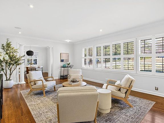 2nd image of 1388 Amanda Cir