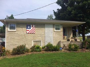 218 Pleasant Hill Dr, Harrodsburg, KY 40330