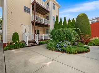 58 Sutton St APT 1, Providence, RI 02903