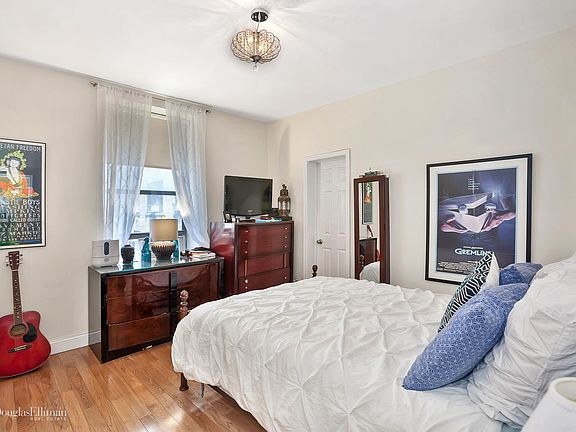 5th image of 839 W End Ave APT 3E