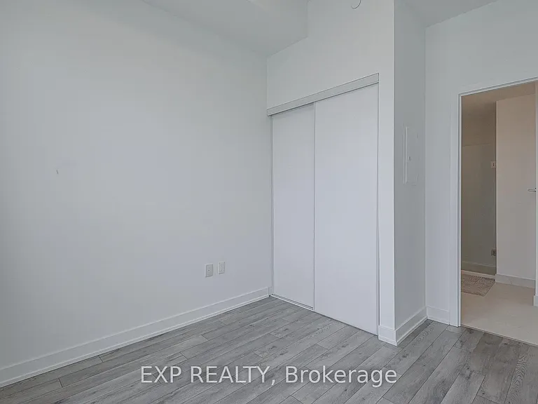 1005 Dundas St E #546 — Photo 18