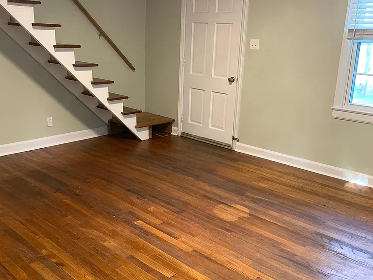 310 Bickett Blvd — Photo 7