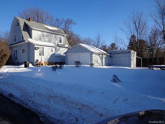 5th image of 208 Saddle River Road