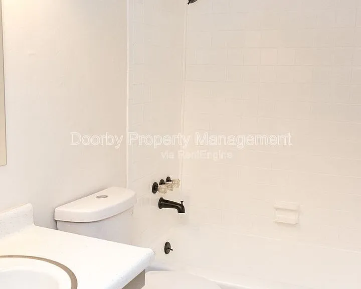 1300 Koblan Dr #A — Photo 14