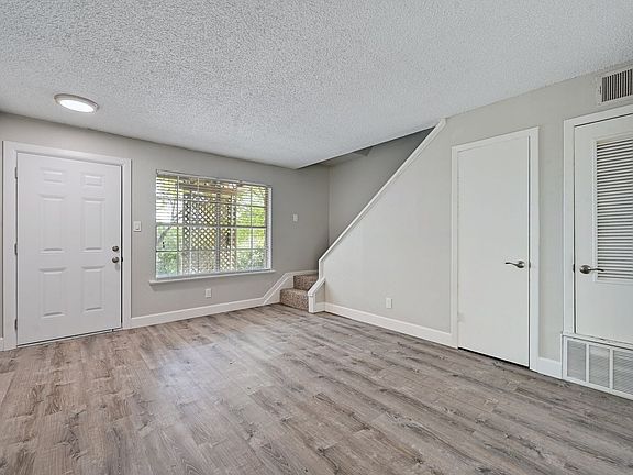 5th image of 1200 Banister Ln APT 3