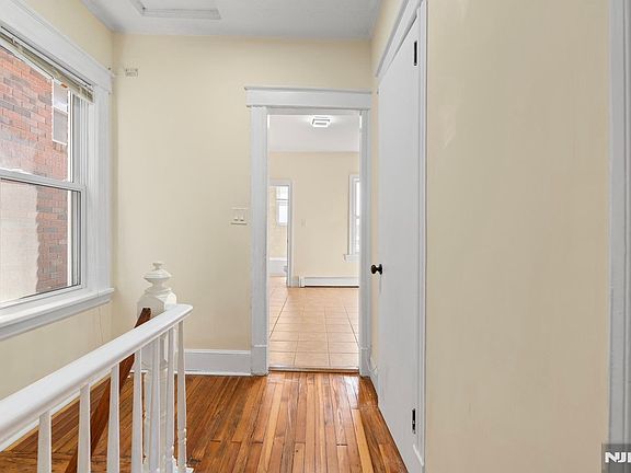 3rd image of 244 Lincoln Ave #2