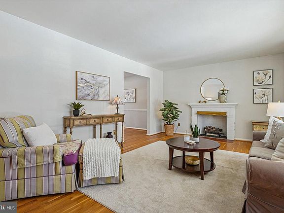 4th image of 2412 Cavendish Dr