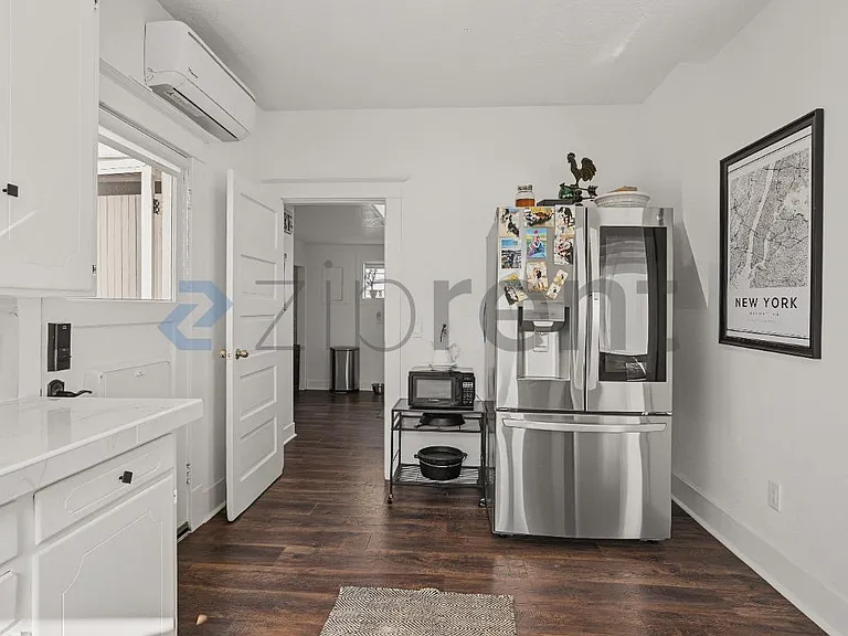 185 E Lincoln St — Photo 18