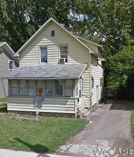 1st image of 512 W McKibben St