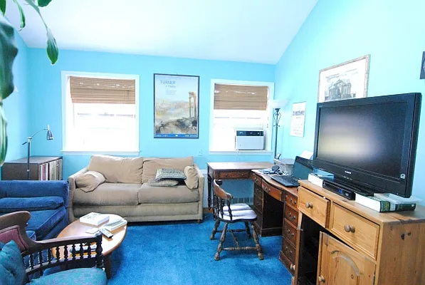 Rented by Citi Habitats | media 42