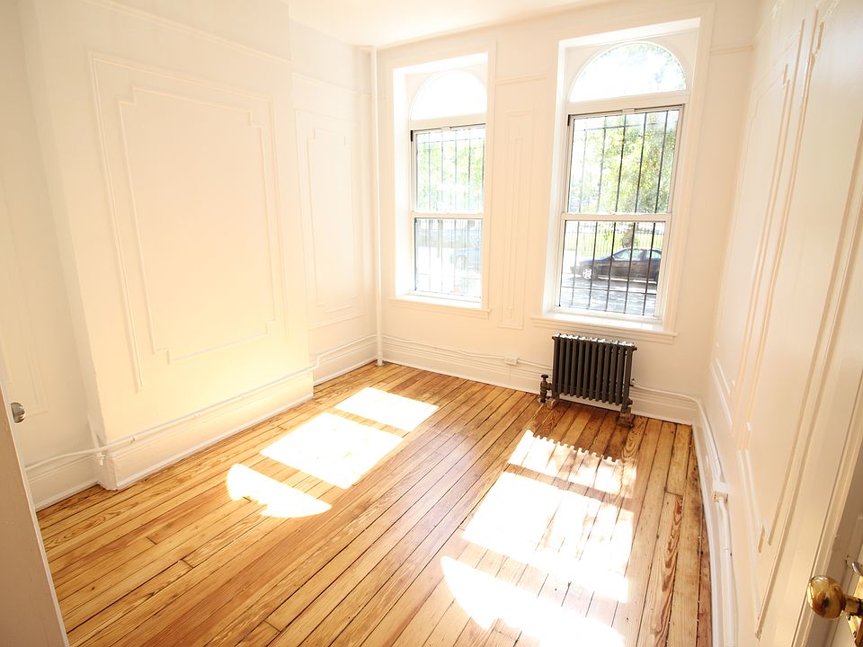 1st image of 77 Irving Ave APT 1R