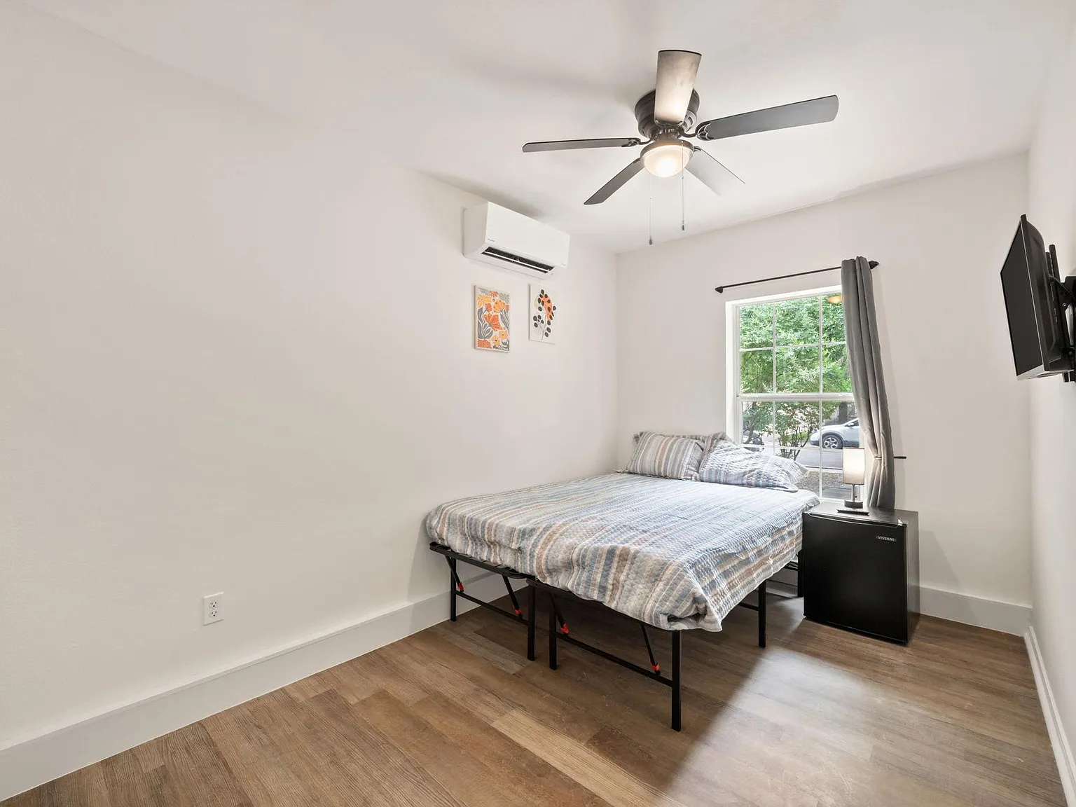 4 bed, 4.0 bath, 2786 sqft, $724 — Photo 2