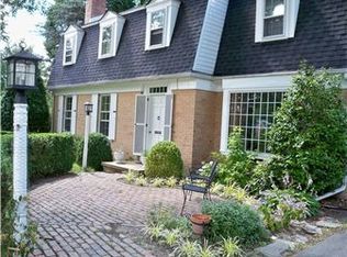 215 Hullihen Dr, Newark, DE 19711