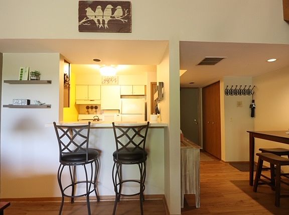 3rd image of 1021 S Sunnyvale Ln Unit C