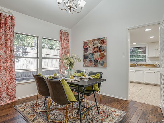 5th image of 7402 KENTISBURY DR