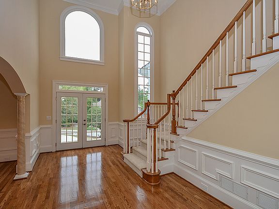3rd image of 3945 Royal Pennon Ct