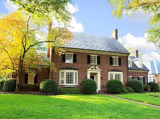 4 Calycanthus Rd, Richmond, VA 23221