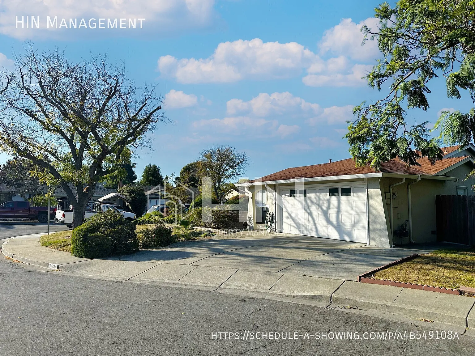 3 bed, 2.0 bath, 1305 sqft, $4,200 — Photo 3
