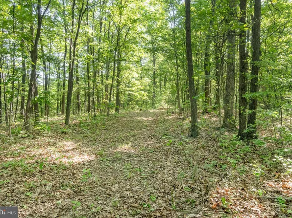 718 Coon Hollow Rd, Warfordsburg, PA 17267