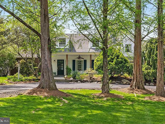 5th image of 65 Covered Bridge Rd