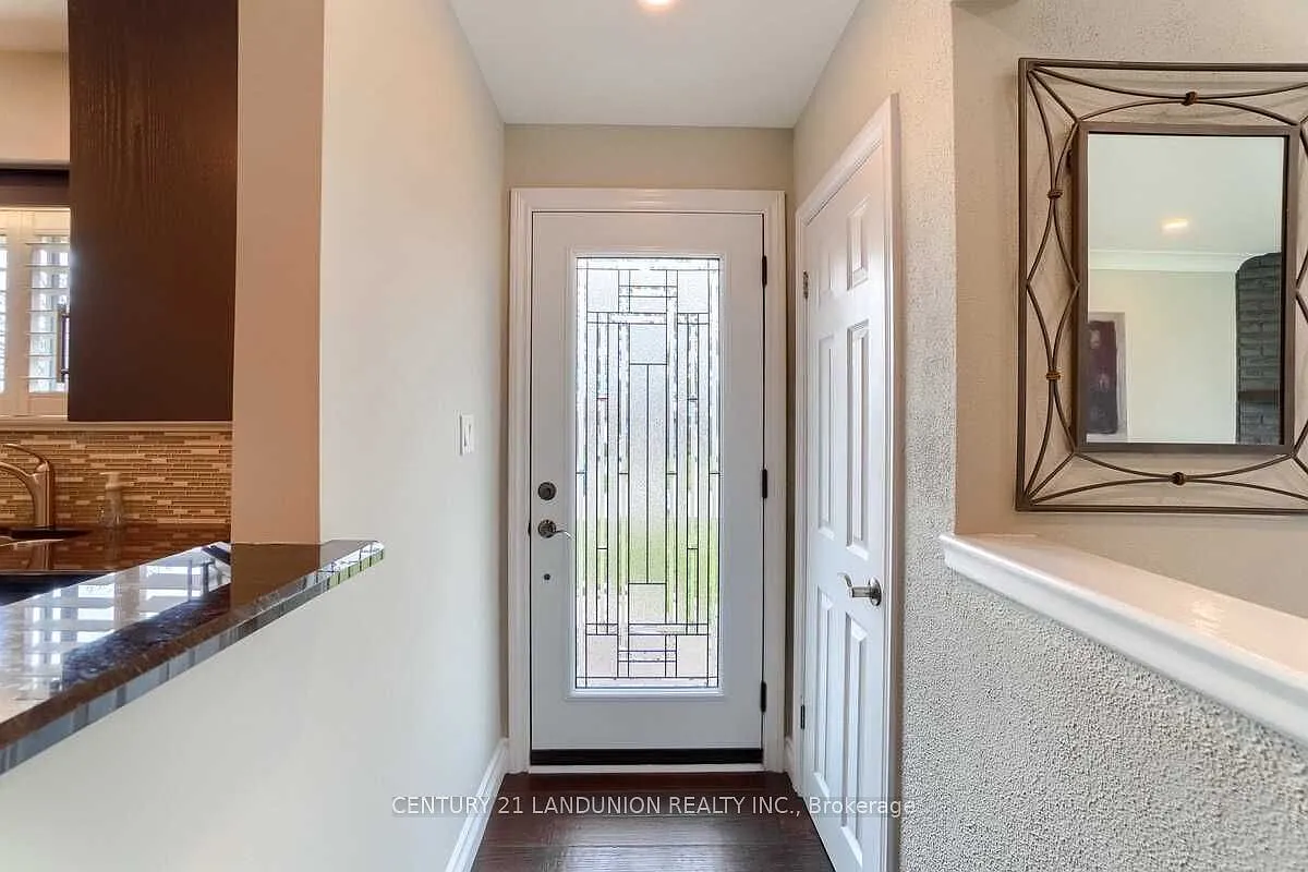 4 bed, $3,200 — Photo 4