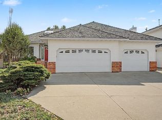 485 Regency Dr, Strathcona County, AB T8A5N1