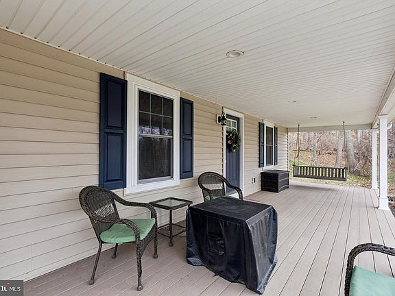 4th image of 9 Whitely Rd