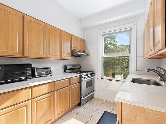 3rd image of 82-76 160th St