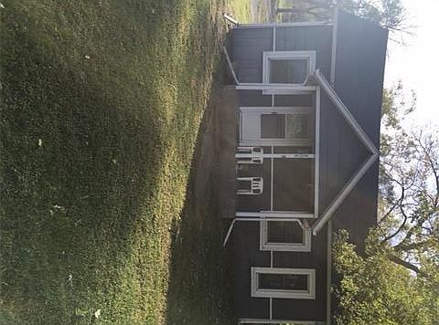 3rd image of 808 S Water St