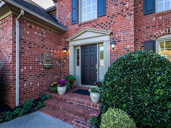 3rd image of 7816 College View Ct