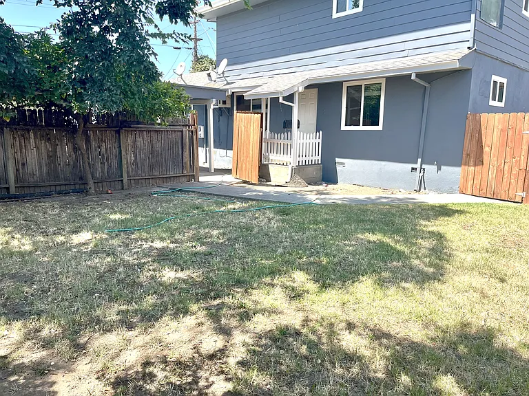 3976 Mission Rd — Photo 15