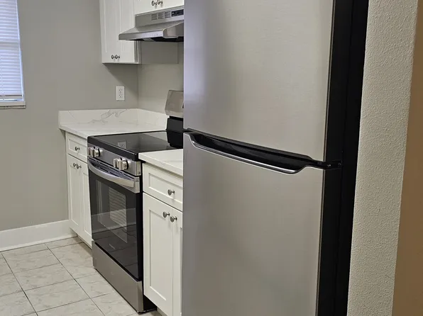 705 James St, Dunedin, FL