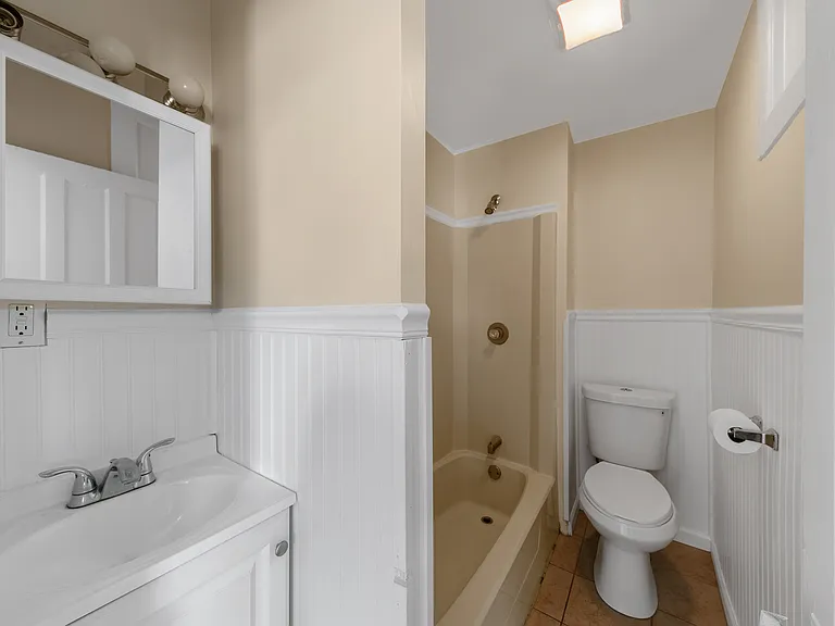 34-36 Malta Ave #2 — Photo 9