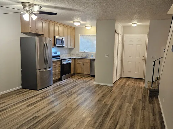 3609 SE 42nd Ave APT 7, Portland, OR 97206