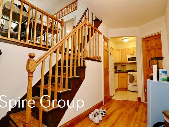 4th image of 118 W 73rd St APT 2A