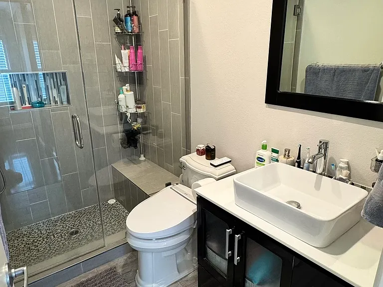 18350 Hatteras St #231 — Photo 10
