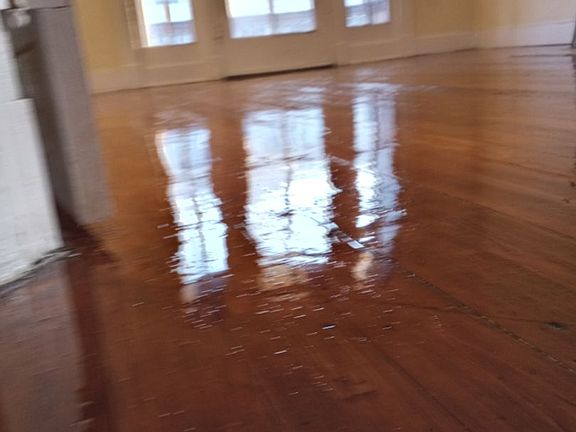 5th image of 473 E McMillan St #2