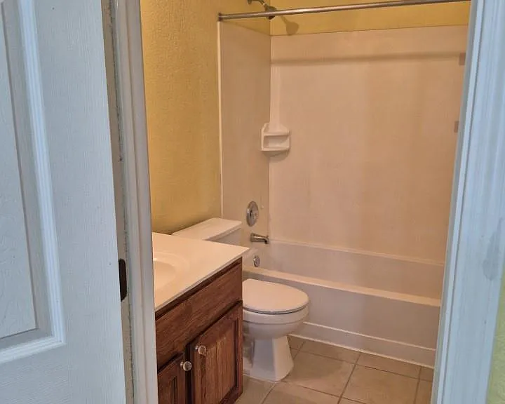 808 Busleigh Castle Way — Photo 24
