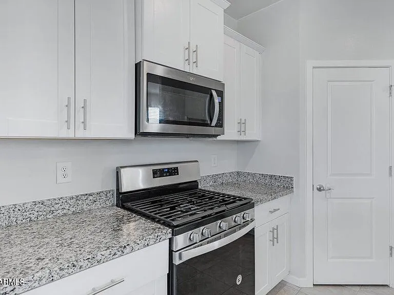 2570 E Corazon Trl — Photo 8