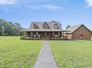 1804 Old Church Rd, Marshfield, MO 65706
