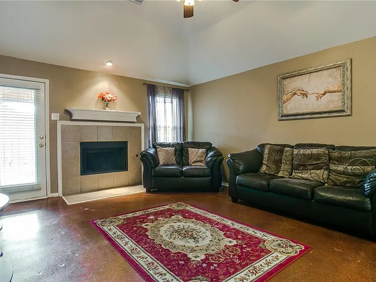 2867 Park Place Dr — Photo 23