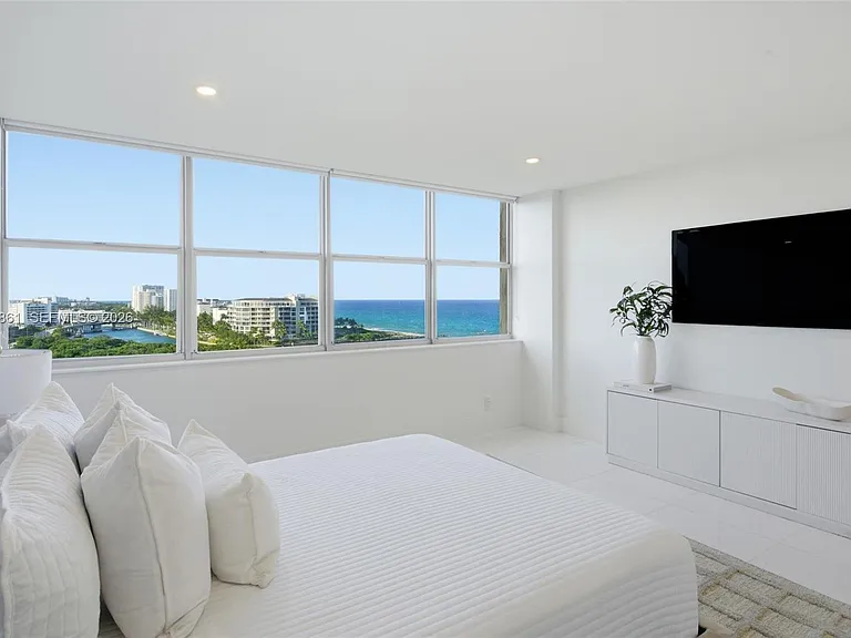1180 S Ocean Blvd #12F — Photo 23
