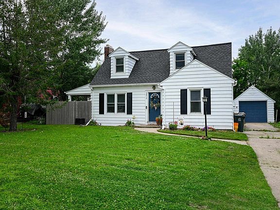 2nd image of 3810 E Washington Ave