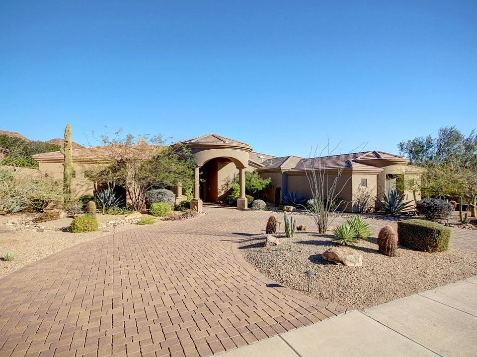 1st image of 11911 N 133rd Way