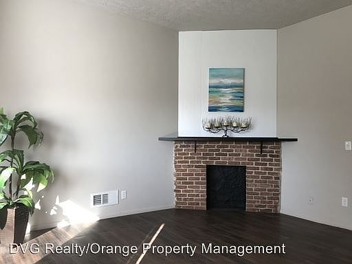 2nd image of 3008 Mason St APT 2