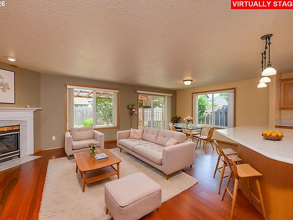 4th image of 205 E Myrtlewood Ct