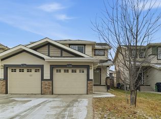 17365 8a Ave SW, Edmonton, AB T6W 0M8