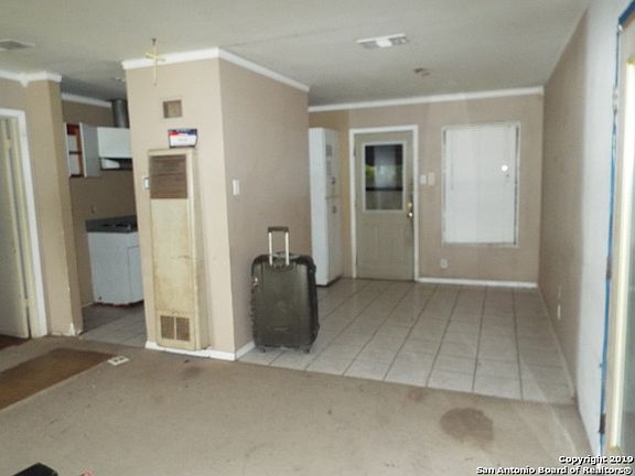 4th image of 610 Saipan Pl