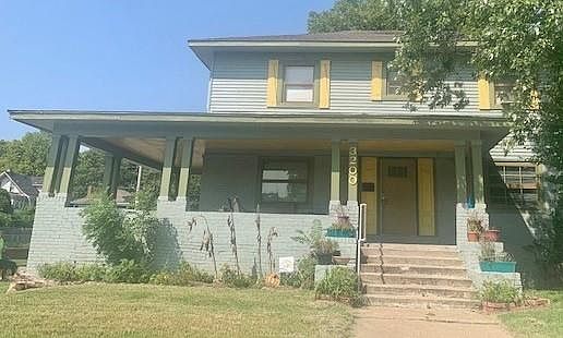 1st image of 3200 E 30th St