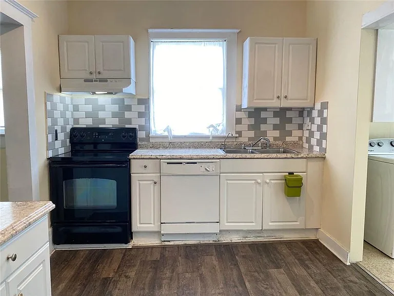 175 Park Dr NW — Photo 6